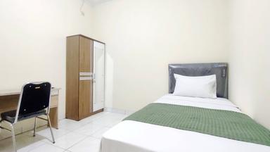 Apo Kost Cipinang Regular Single A
