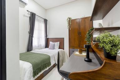 Rukita Tenang Jiwa UMS Solo Compact Full B