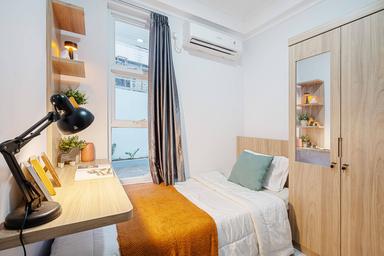 Rukita Rivera Petojo Compact Single D