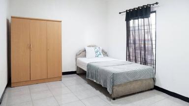 8 Syahdan Kemanggisan Superior Single B