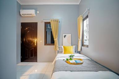 Rukita Rumah Seri Radio Dalam Compact Single B - F