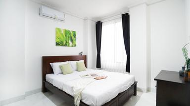 Rukita Deltasari Radio Dalam Studio Queen A