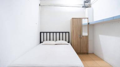 Ava Guest House Petojo Regular Queen A