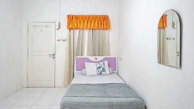 Cat Lovers Home Pulo Blok M Superior Single B