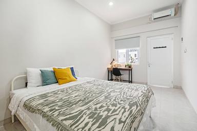 Rukita Kamal 98 Cengkareng Studio Queen A