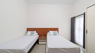 Erina Kost Sleman Yogyakarta Master Twin A - M