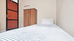 Compact Single B - M