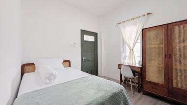 Imah Janu Mlati Malioboro Yogyakarta Compact Single B - F