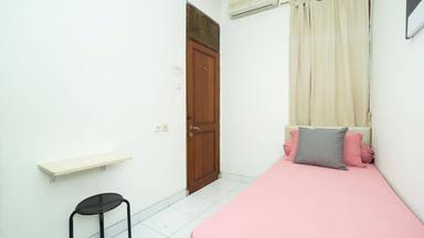 Uma Kost Cozy Rooms Benhil Pocket Single F
