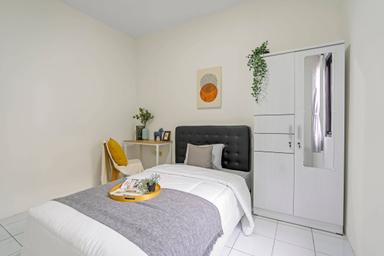 Rukita Tosiga Kebon Jeruk Superior Full B