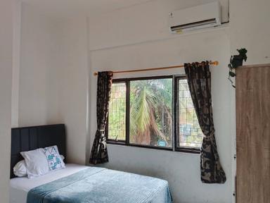 Jeneva Home Kelapa Dua Tangerang Pocket Single C