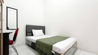 Kossini Jelambar Compact Full B