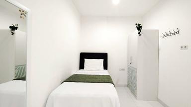 Loby Guesthouse Kemandoran Senayan Executive Single A