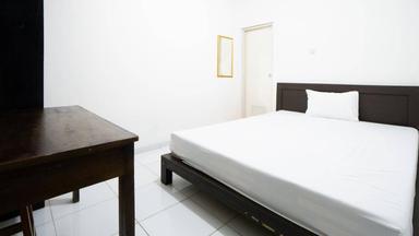 Rukita Melkan Cakung Compact Queen