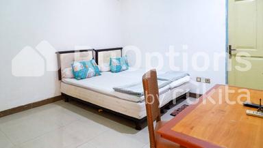 H189 Gudang Peluru Tebet Master Twin