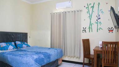 Wood Residence Semarang Barat Regular Queen A