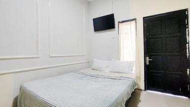 Srikandi Living Simatupang Jati Padang Regular Queen C