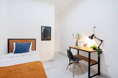 Rukita Ghayda House Solo Regular Single B - F