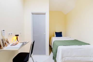 Rukita Ivory Taman Sari Pocket Single C