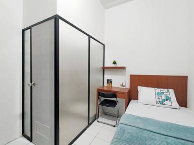 Mawar Kuning House Tembalang Semarang Pocket Single E - F