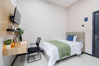 Rukita One Residence Simpang Lima Semarang Executive Full B