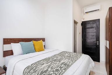 Rukita Mampang Coliving 94 Regular Queen C