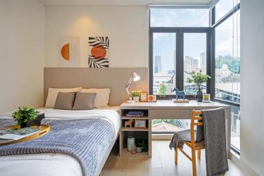 Rukita Wood Benhil Regular Queen A