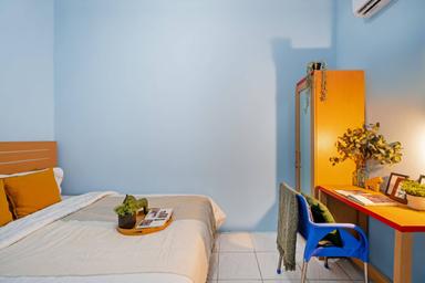 Rukita Laguna Joglo Ciledug Studio Queen B