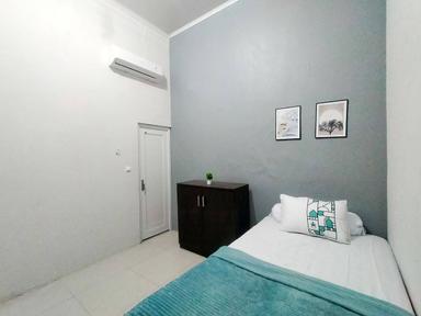 Royal Parangkusumo Kost Ekslusive Semarang Compact Single A