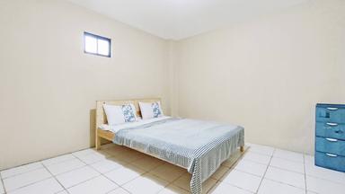 Centro House Tanah Abang Master Queen