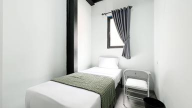 Uma Kost Amara Pasar Baru Compact Single E