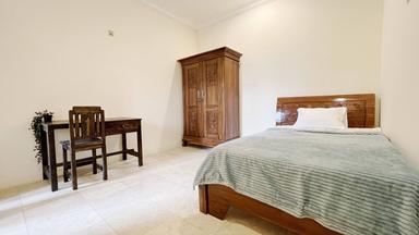 Twenty Six Home Haji Nawi Cilandak Superior Single A