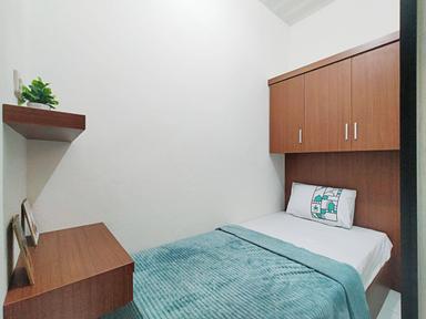 Mawar Kuning House Tembalang Semarang Pocket Single B