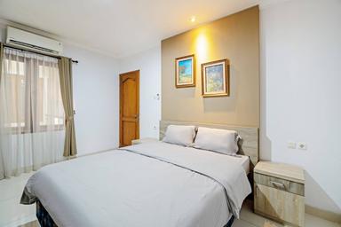 Polim X Suite Melawai Kebayoran Baru Master Queen