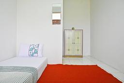 Compact Single B - M