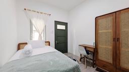 Compact Single A - F