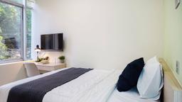 Executive Queen A - M