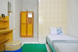 Compact Single A - M