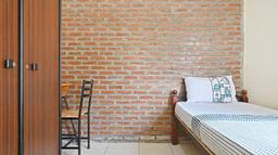 Compact Single A - F