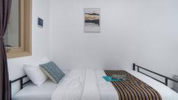 Compact Single A - M