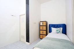 Compact Single B - F