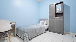 Compact Single B - F