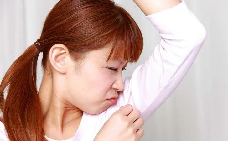 cara menghilangkan bau badan secara alami