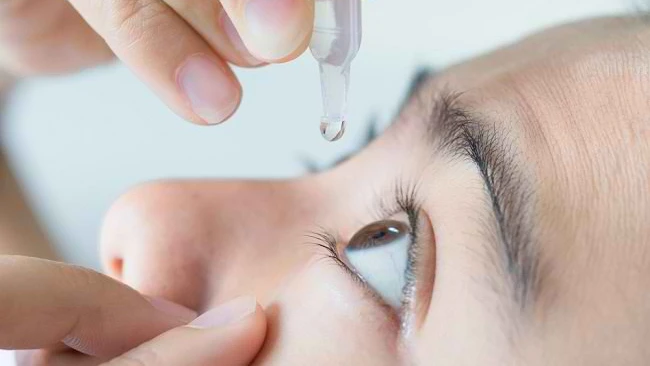 Cara mengatasi mata merah: Obat tetes mata