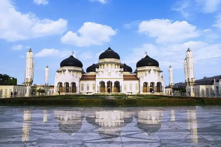 Sejarah Singkat Kota Aceh