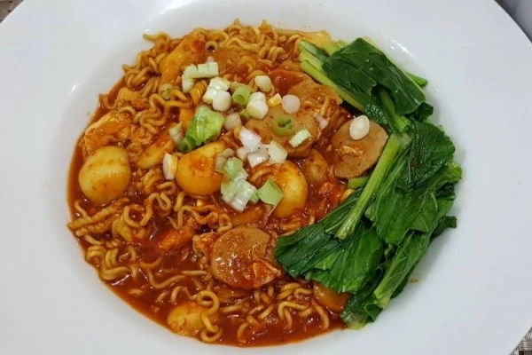 Resep Mie Nyemek Ala Rumahan Yang Bikin Ngiler