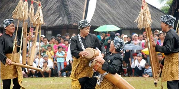 larangan bulan sunda