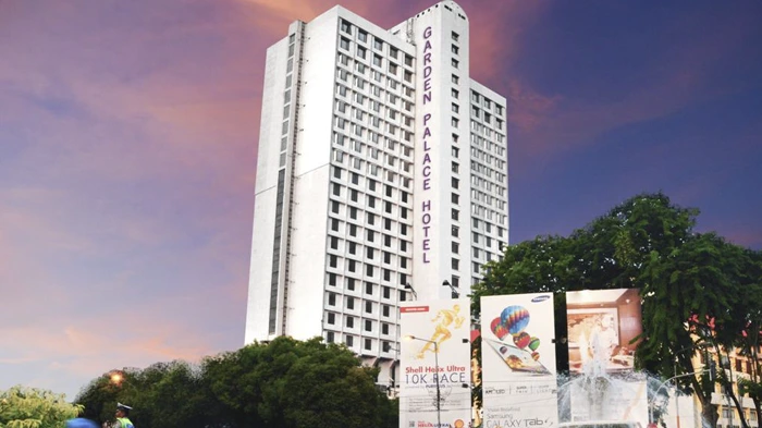 hotel terangker di surabaya