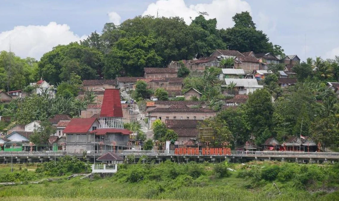 pesugihan gunung kemukus