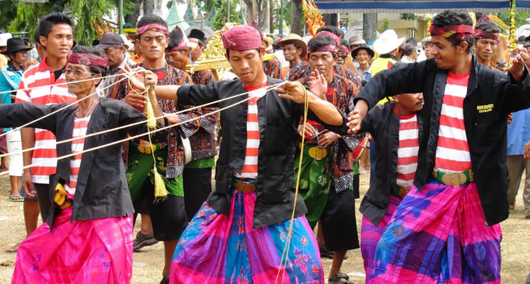 adat budaya madura